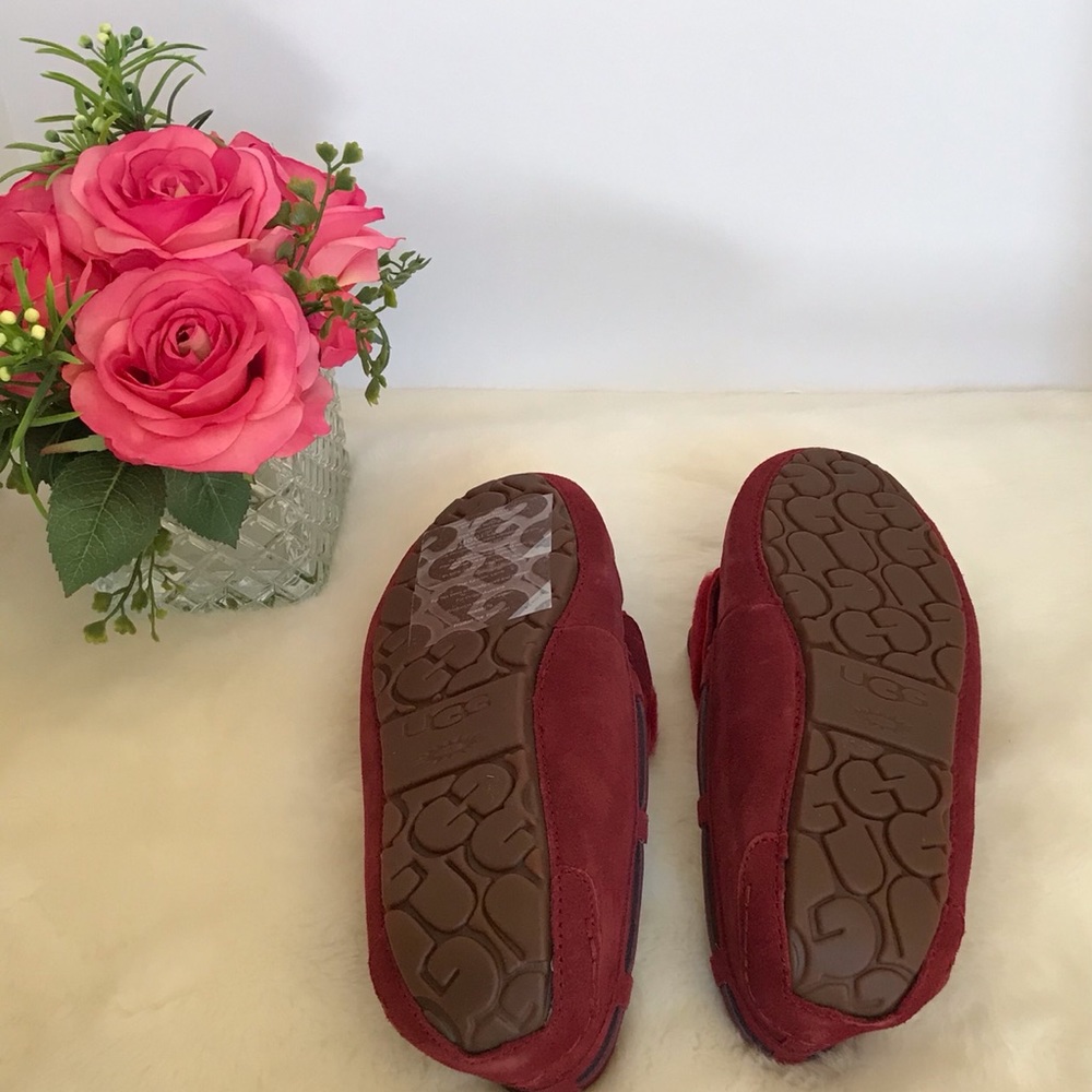 UGG Dakota Double Bow Moccasin - Picture 3 of 12